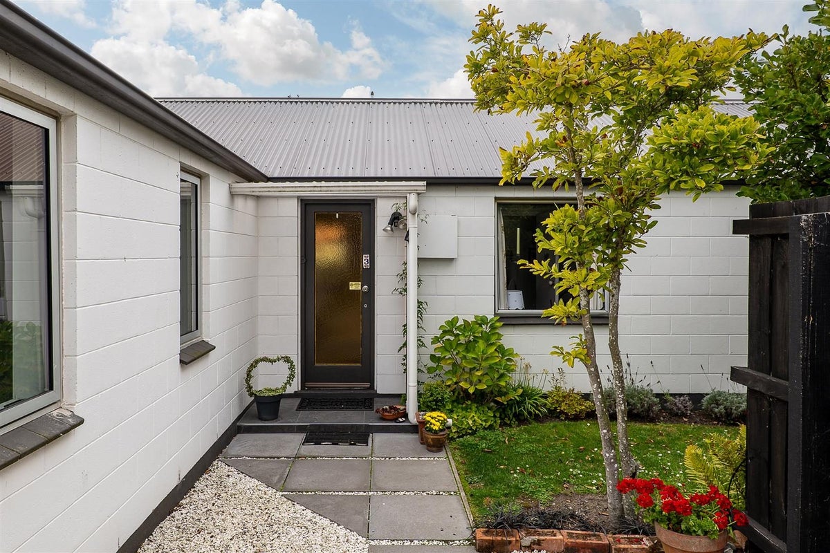 3/16 Lindsay Street, St Albans, Christchurch - Carousel 13