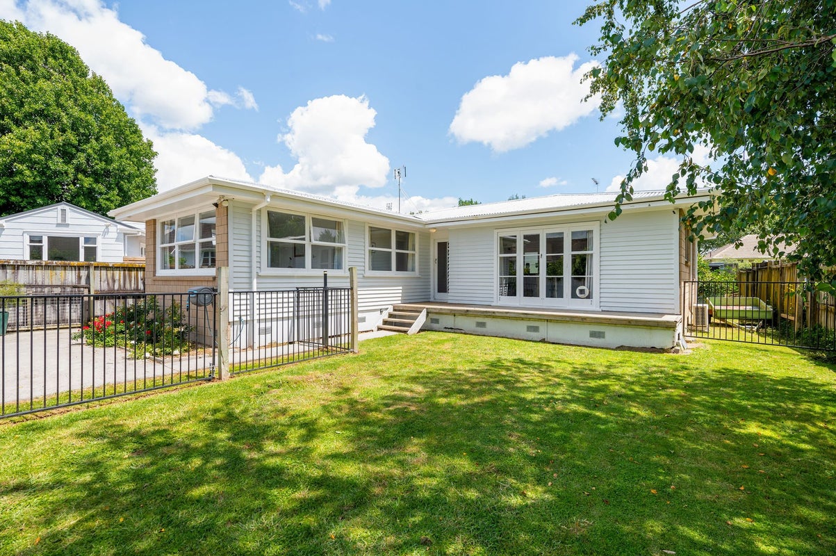 6A Hume Place, Fairfield, Hamilton - Carousel 2