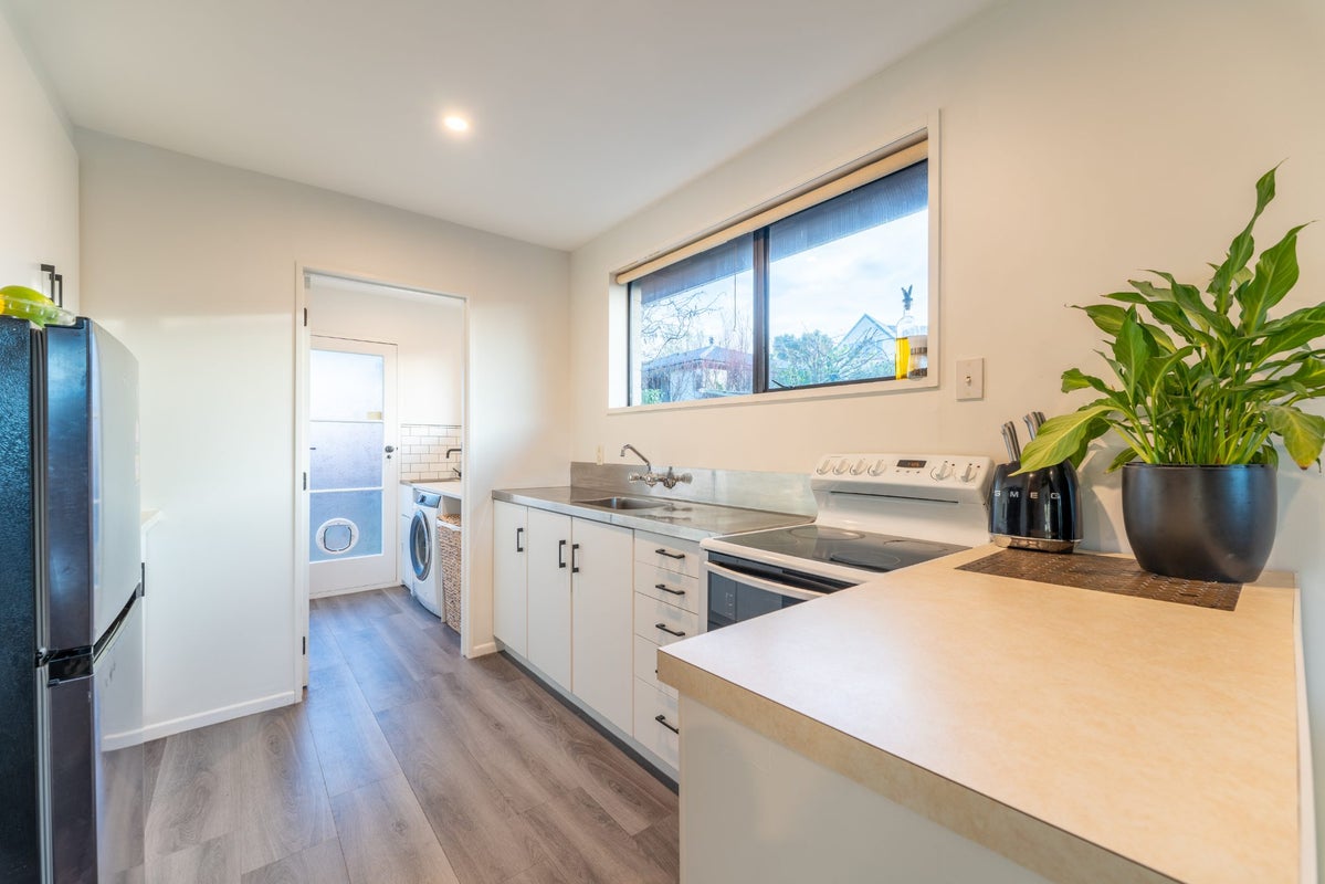 2/50 Hopkins Street, Gleniti, Timaru - Carousel 2