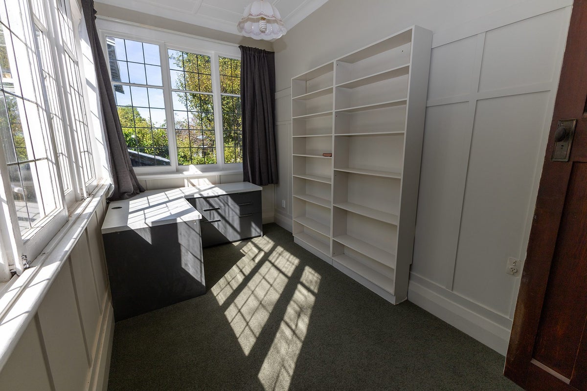 28 McGeorge Avenue, Mornington, Dunedin - Carousel 2