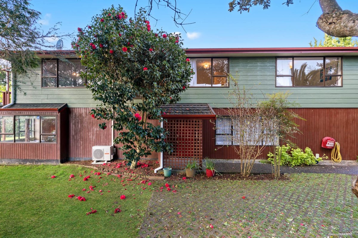 163 Ransom Smyth Drive, Goodwood Heights, Auckland - Carousel 1