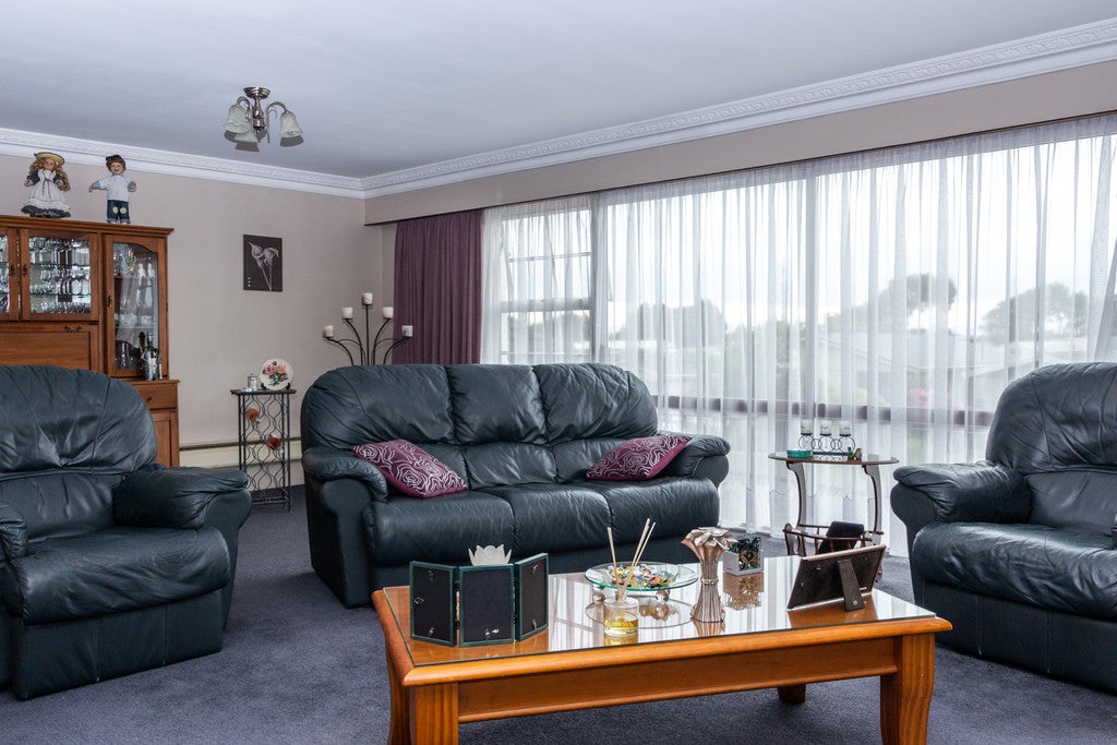 27 Orwell Crescent, Newfield, Invercargill - Carousel 2