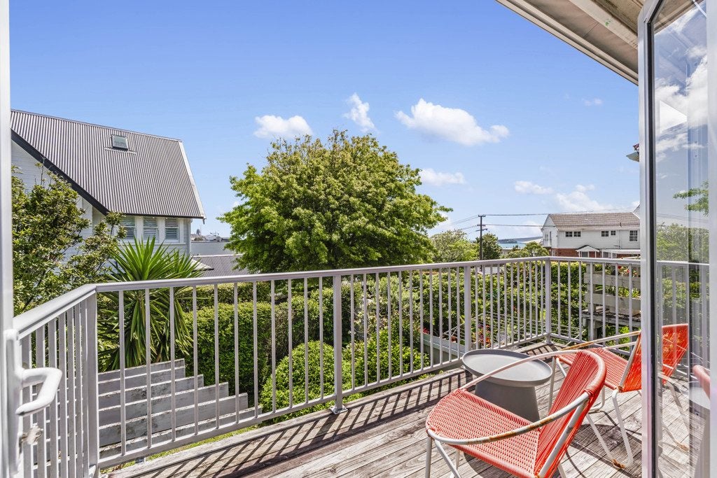 56A Bassett Road, Remuera, Auckland - Carousel 2