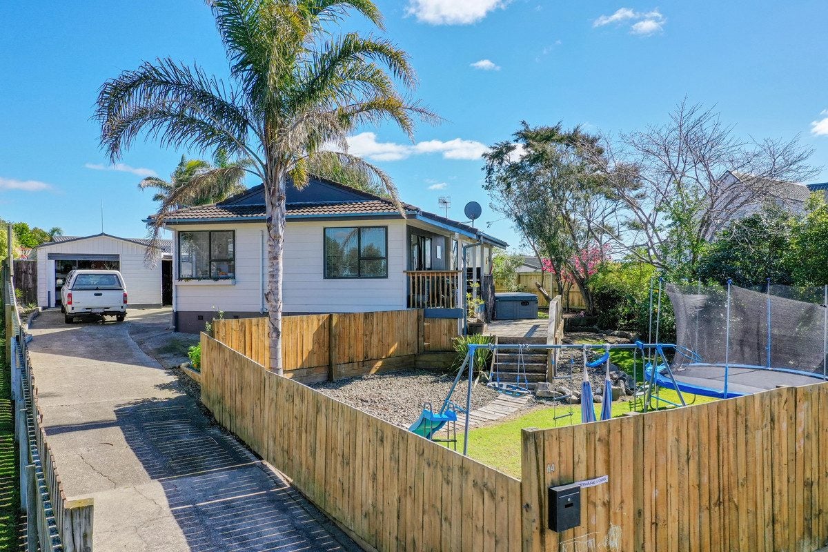 64 Fishermans Drive, Coastlands, Whakatane - Carousel 1
