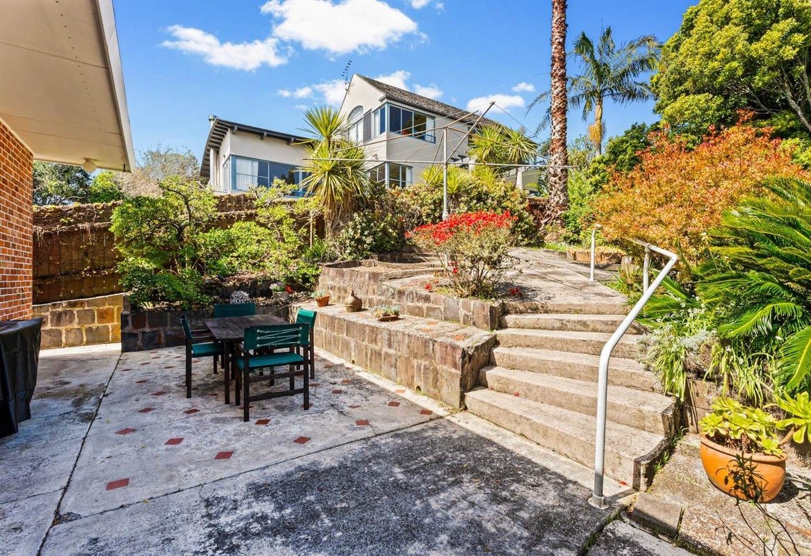 2/42 Ngaiwi Street, Orakei, Auckland - Carousel 2