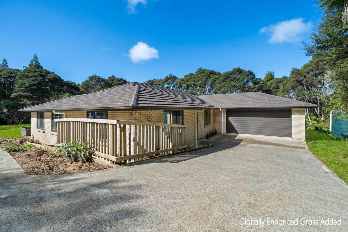 296 Forest Hill Road, Waiatarua, Auckland - Carousel 2
