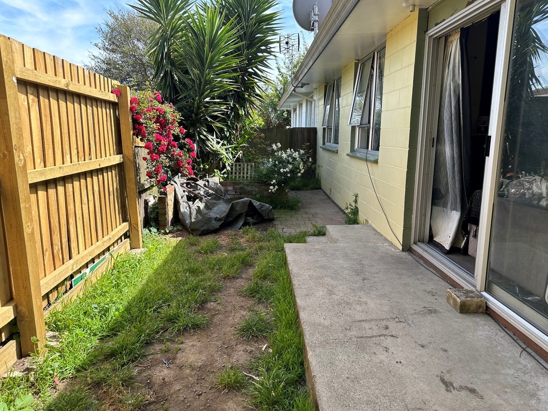 17B Leonie Place, Aranui, Christchurch - Carousel 2