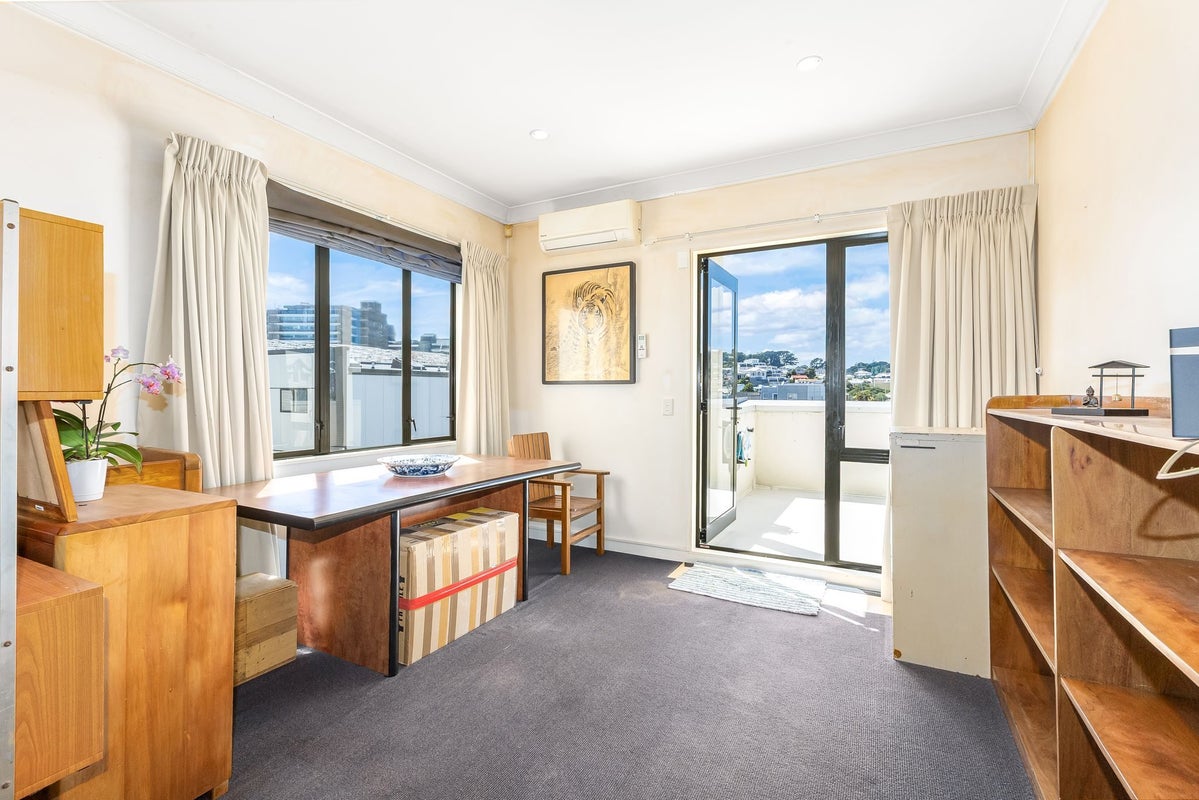 12 Hall Avenue, Newtown, Wellington - Carousel 2