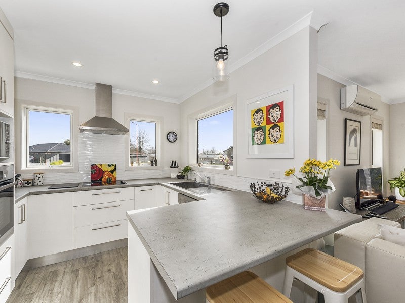 26 Stan Heather Drive, Glenview, Hamilton - Carousel 2