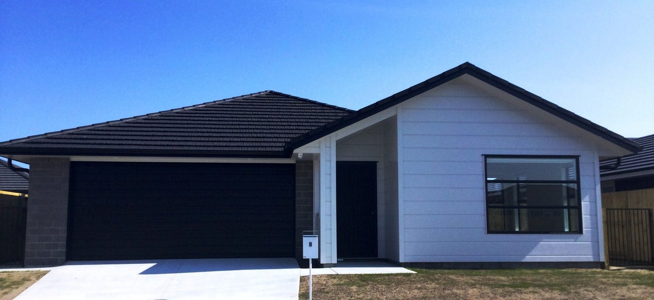 8 BILL MILLER DRIVE, Tauranga - Carousel 1