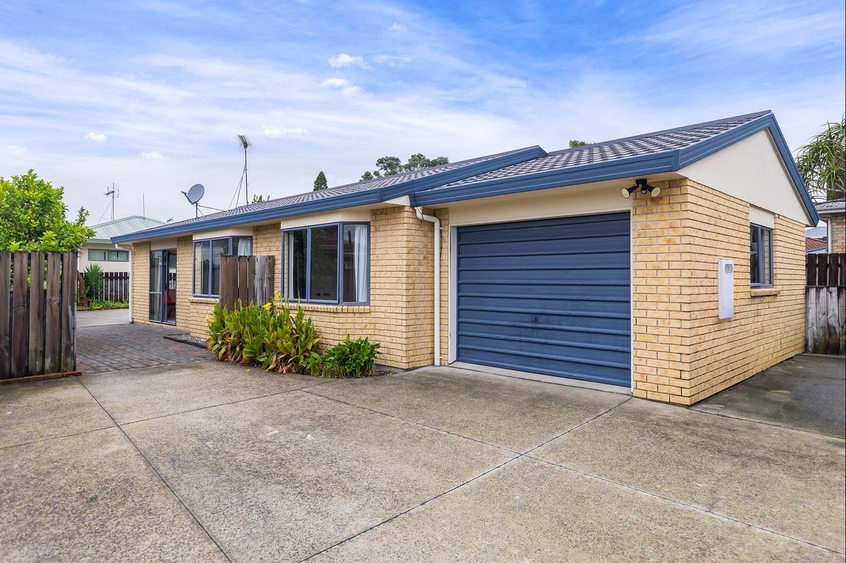 12B Oropi Road, Greerton, Tauranga - Carousel 1