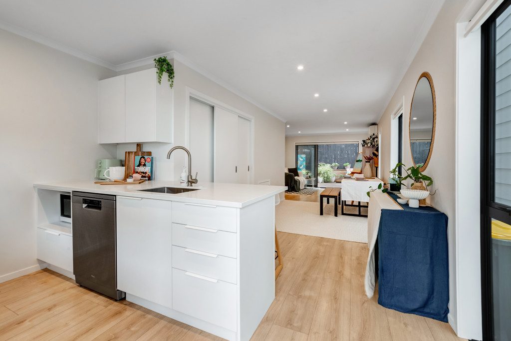 12 Mata Lane, Stanmore Bay, Whangaparaoa - Carousel 1