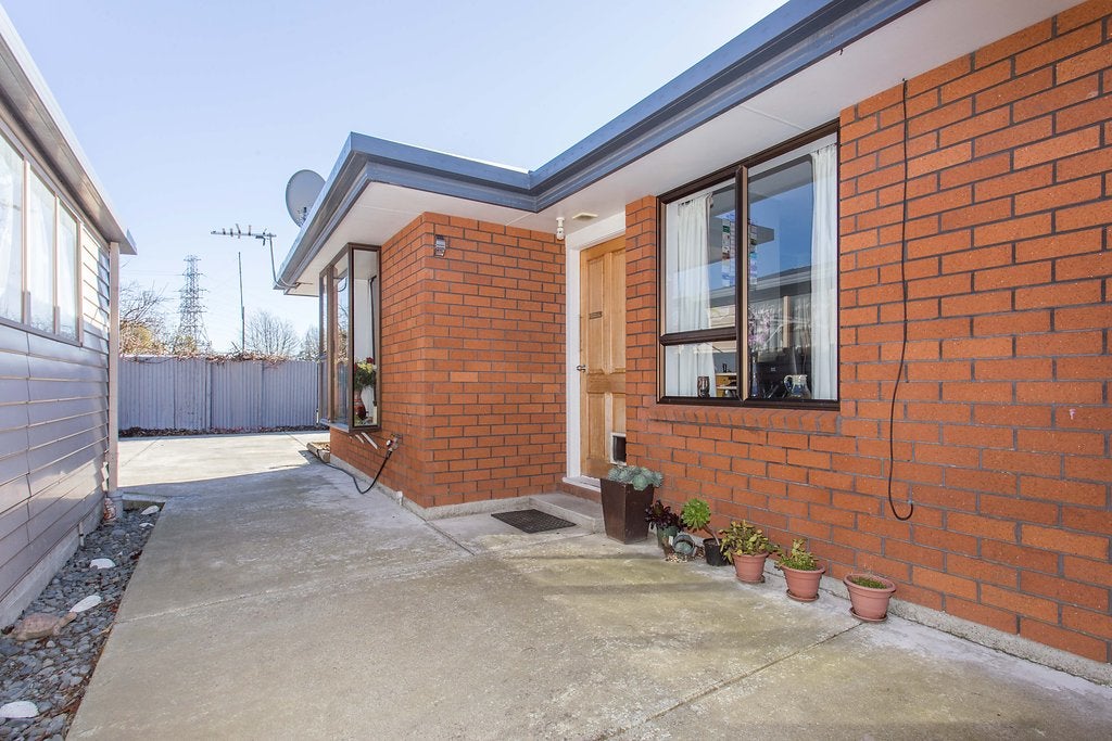 16A Gregory Avenue, Islington, Christchurch - Carousel 14