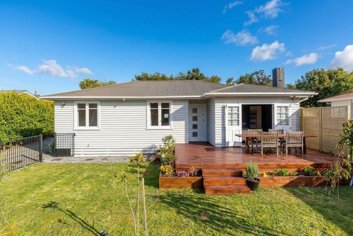 22A Brandon Street, Featherston, Featherston - Carousel 1