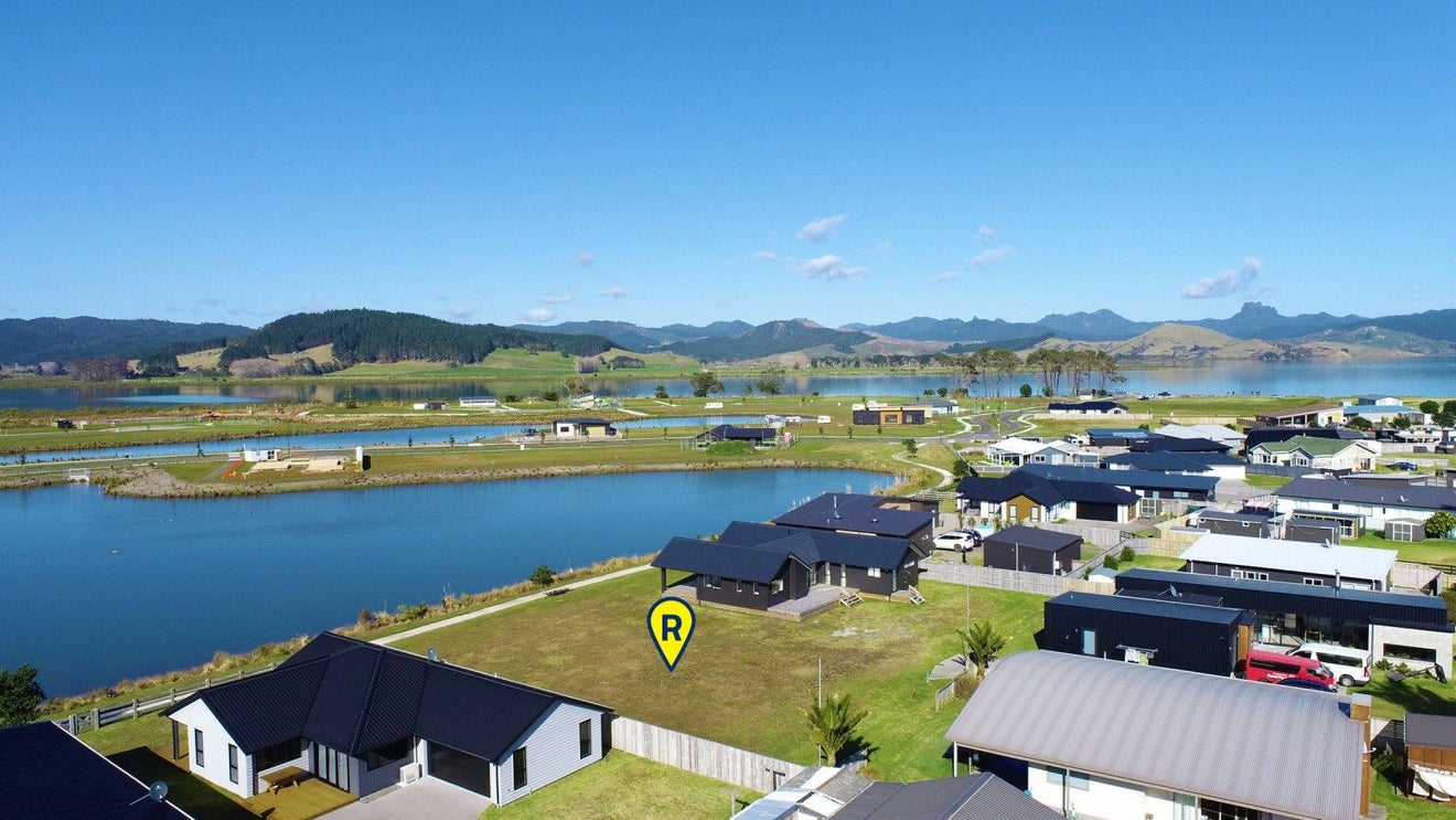 138 Ngaio Drive, Matarangi, Whitianga - Carousel 1