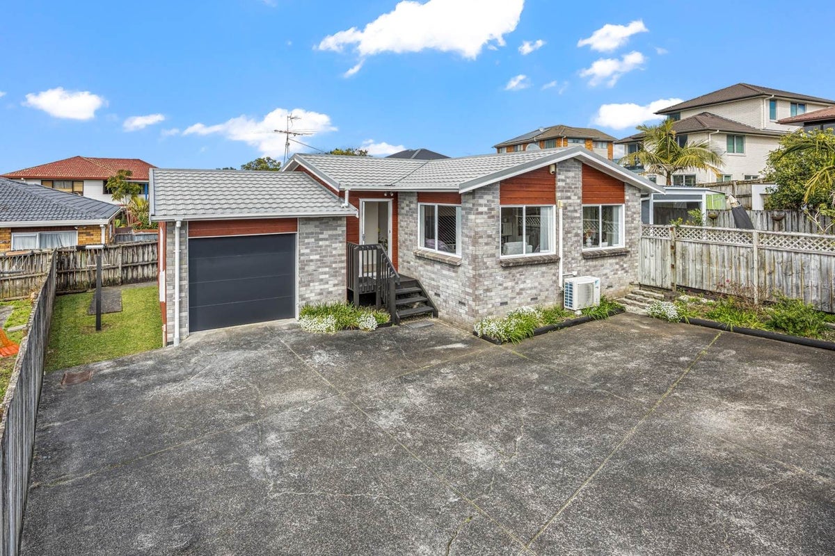 88A Don Buck Road, Massey, Waitakere City, Auckland - Carousel 1