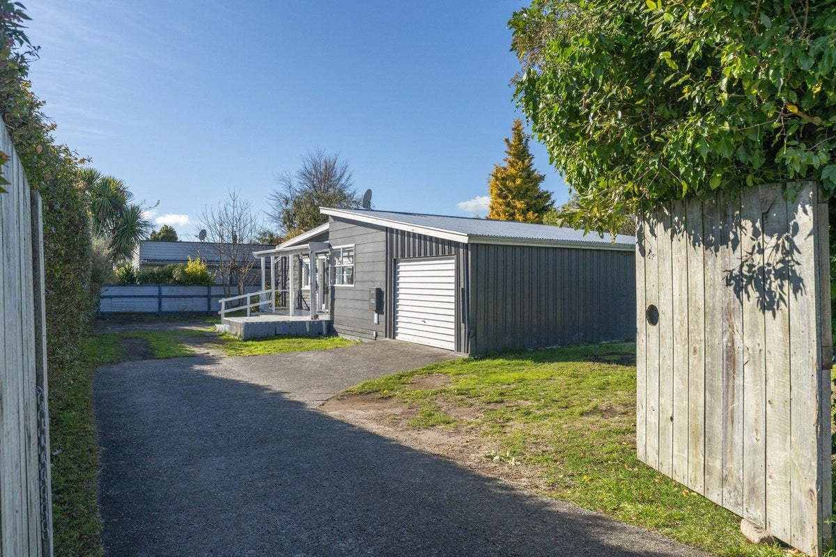 1/40 Laughton Street, Town Centre, Taupo, Waikato - Carousel 20