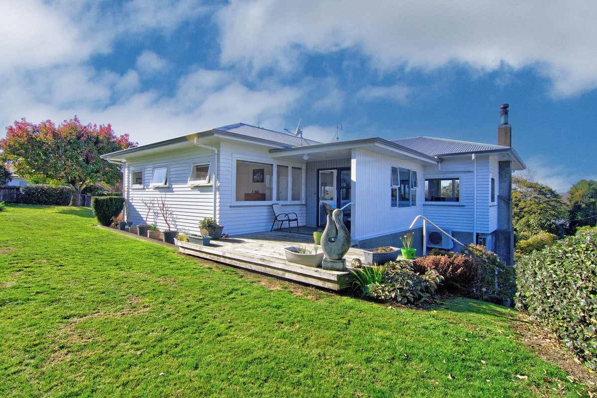 9 Queen Alexandra Street, Lansdowne, Masterton - Carousel 29