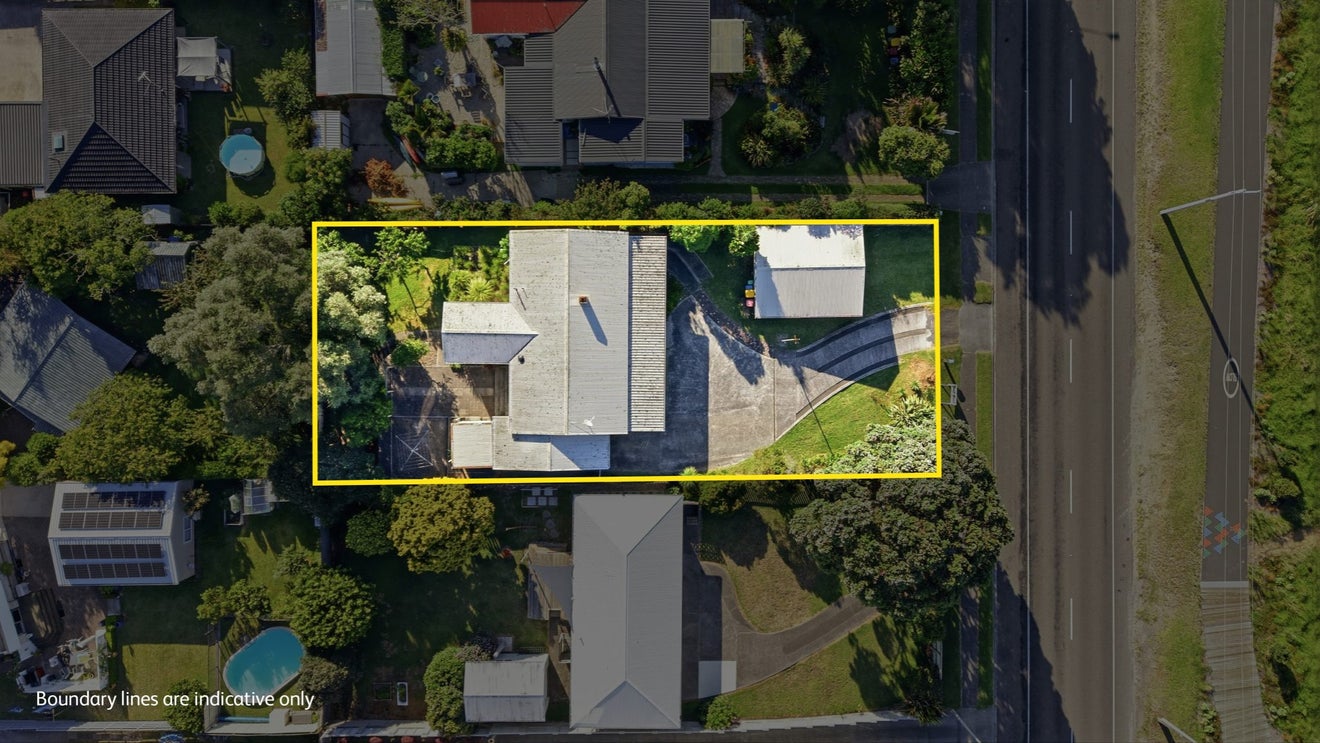 684 Papamoa Beach Road, Papamoa Beach, Tauranga, Bay Of Plenty - Carousel 1
