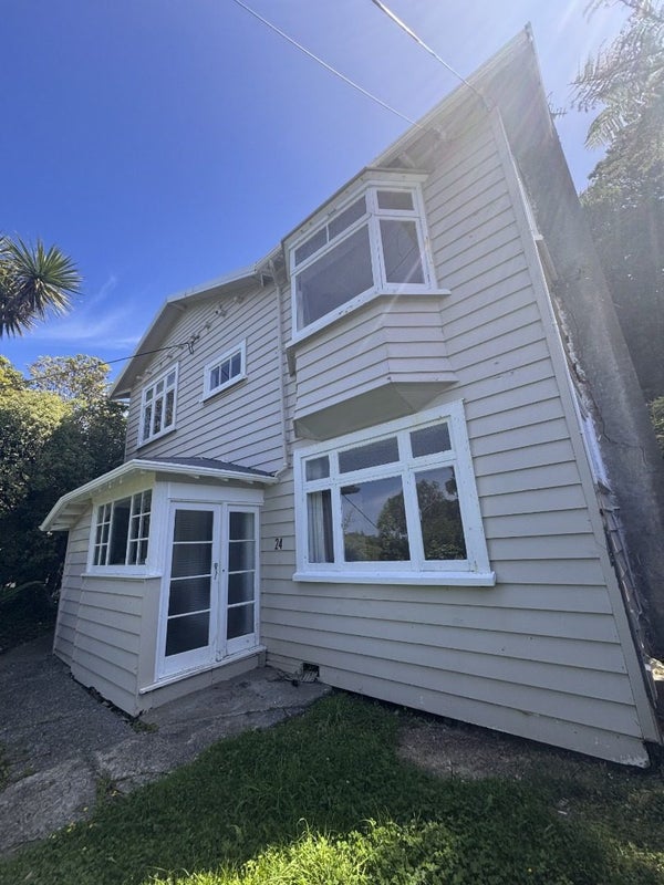 24 Highbury Crescent, Highbury, Wellington - Carousel 1