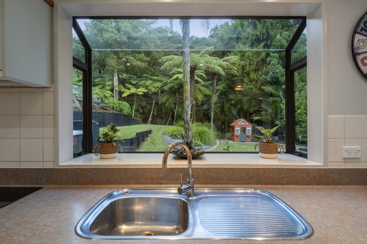19 Dormer Road, Helensville - Carousel 1