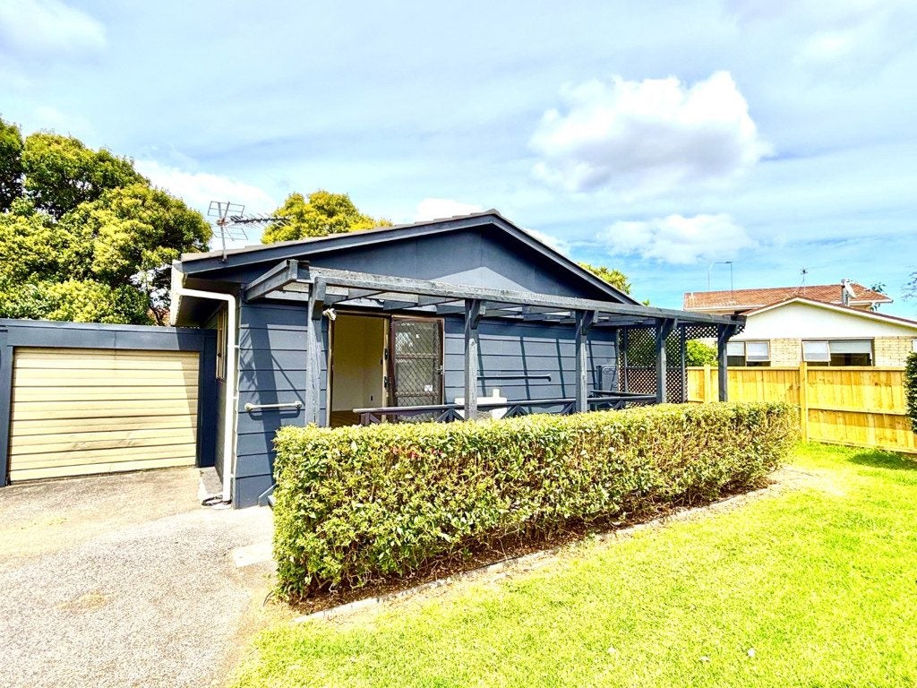 1/47 Rowandale Avenue, Manurewa, Auckland - Carousel 1