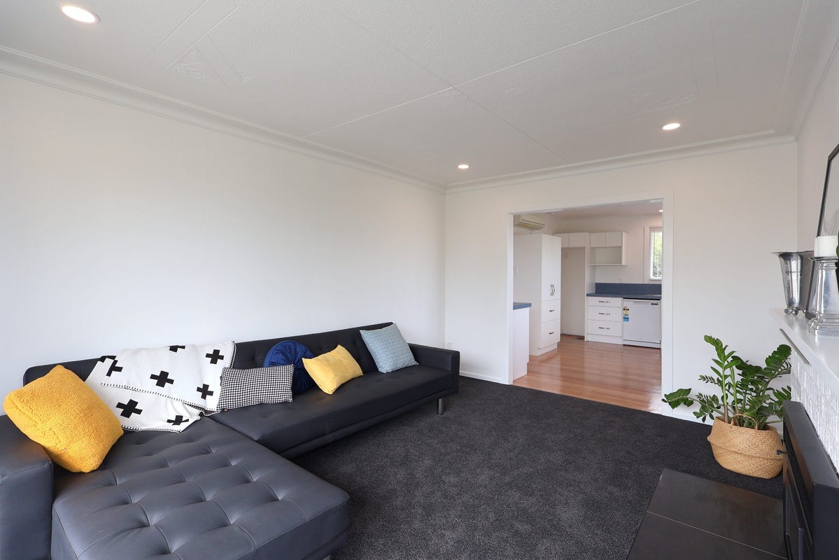 1 Roseburn Place, Hargest, Invercargill - Carousel 2