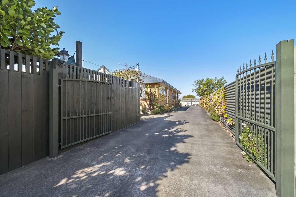 4 Seaforth Avenue, Milson, Palmerston North - Carousel 34