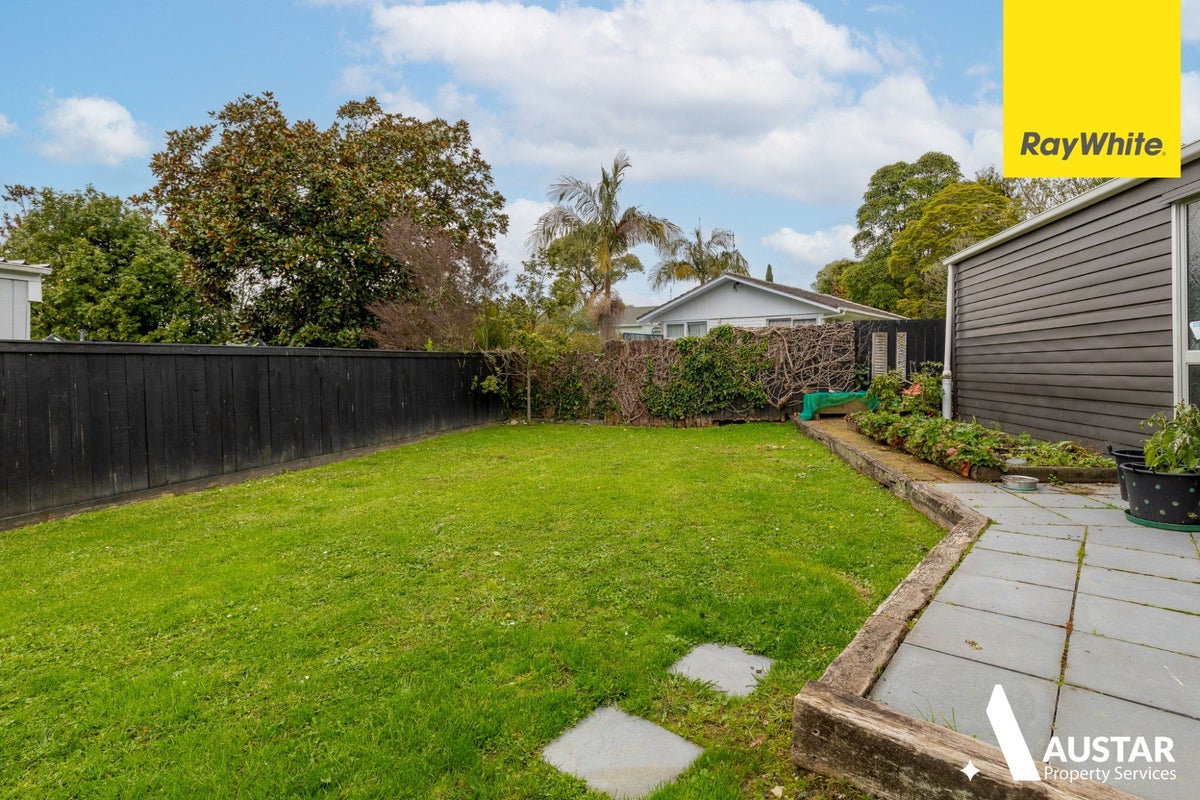 190 Golf Road, Titirangi, Auckland - Carousel 12