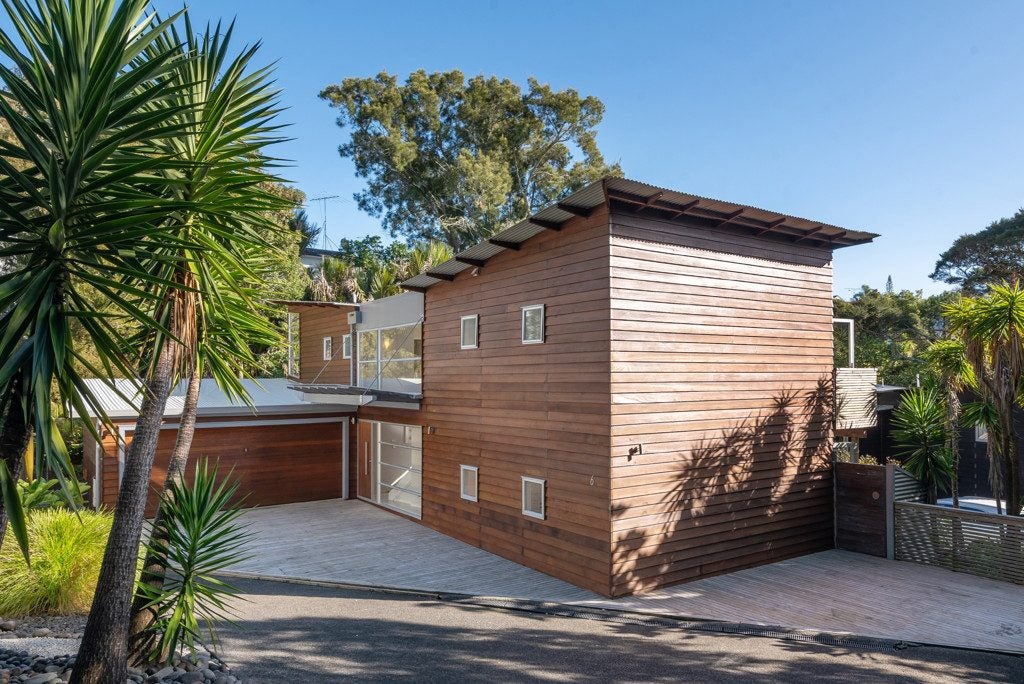 6 Zion Road, Birkenhead, Auckland - Carousel 1