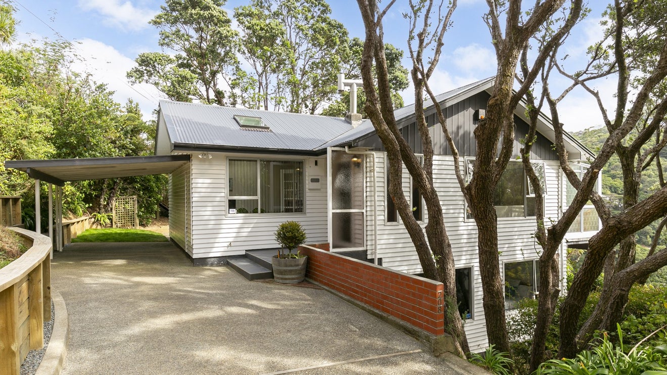 208 Barnard Street, Wadestown, Wellington - Carousel 1