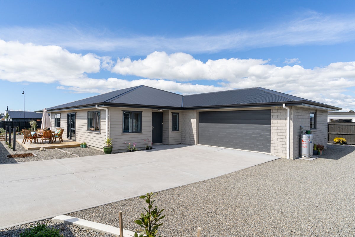 1 Wycliffe Place, Solway, Masterton - Carousel 33
