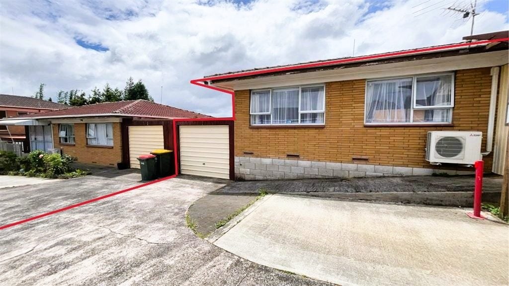 1/28 Grande Vue Road, Hillpark, Auckland - Carousel 2