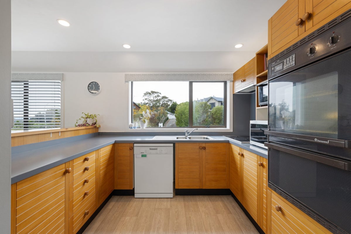 104 Penruddock Rise, Westmorland, Christchurch City, Canterbury - Carousel 2
