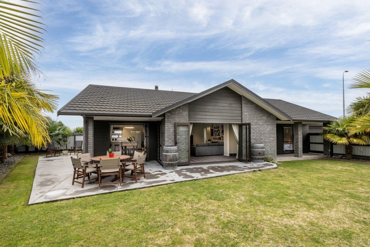 129 Auckland Road, Greenmeadows, Napier - Carousel 1