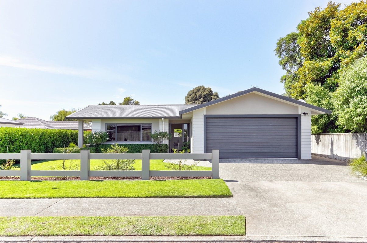 7 Buckingham Place, Springvale, Whanganui - Carousel 1
