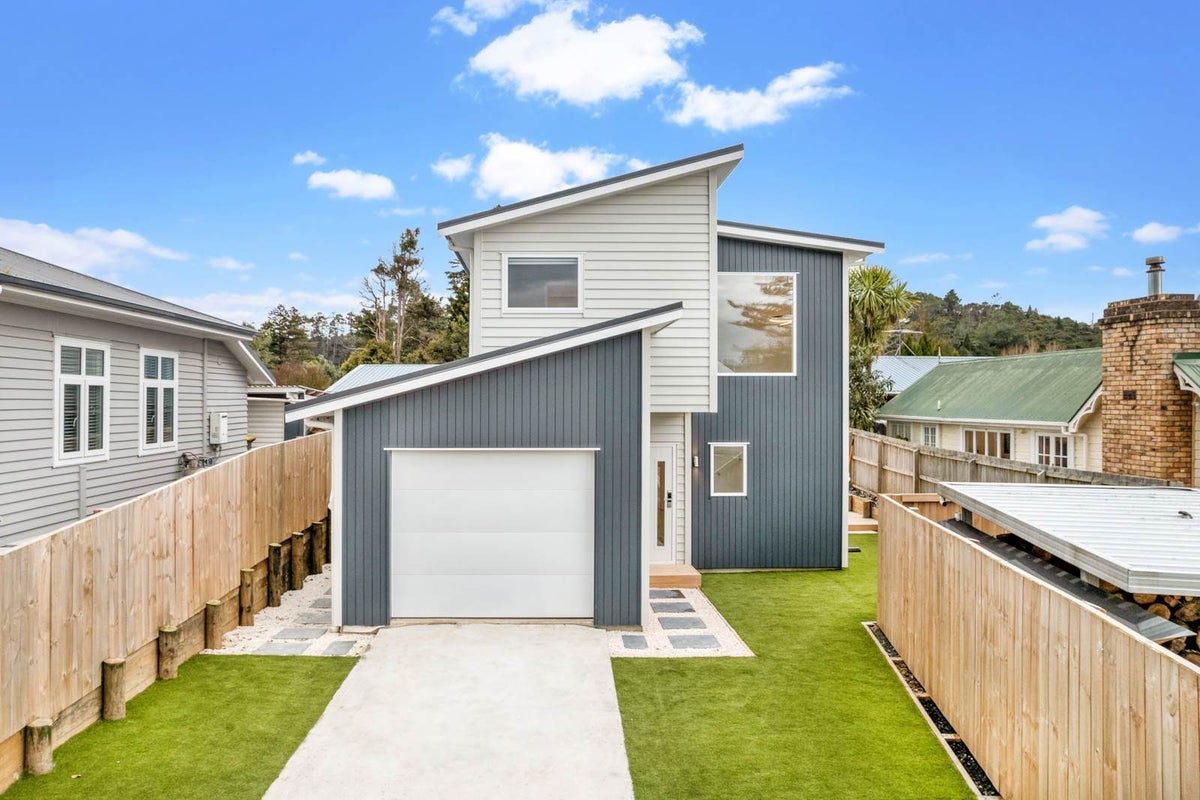 737C Swanson Road, Swanson, Auckland - Carousel 1