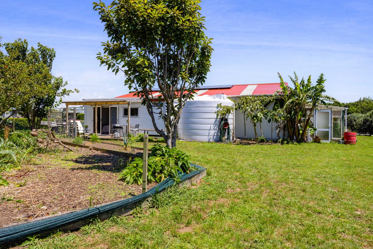 31 Waipapa Road, Waitara, Waitara - Carousel 28