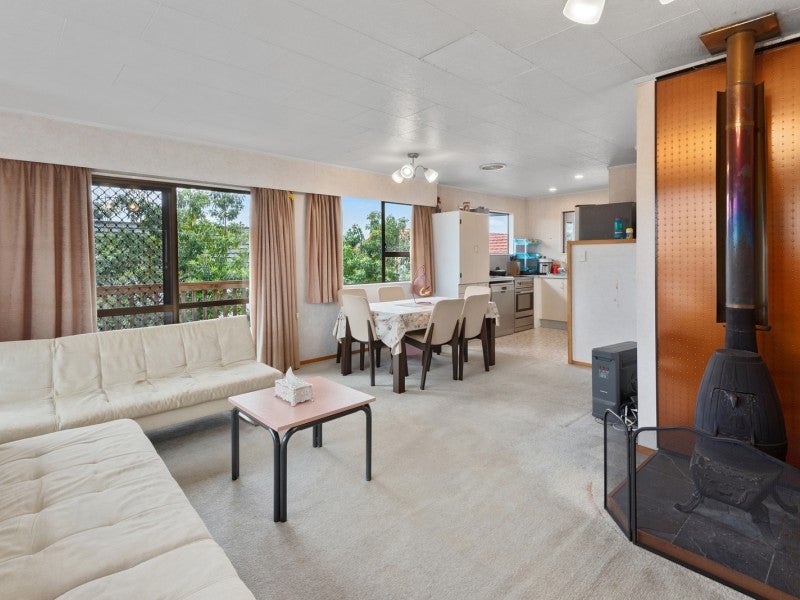 24 Islington Street, Kensington, Whangarei - Carousel 2