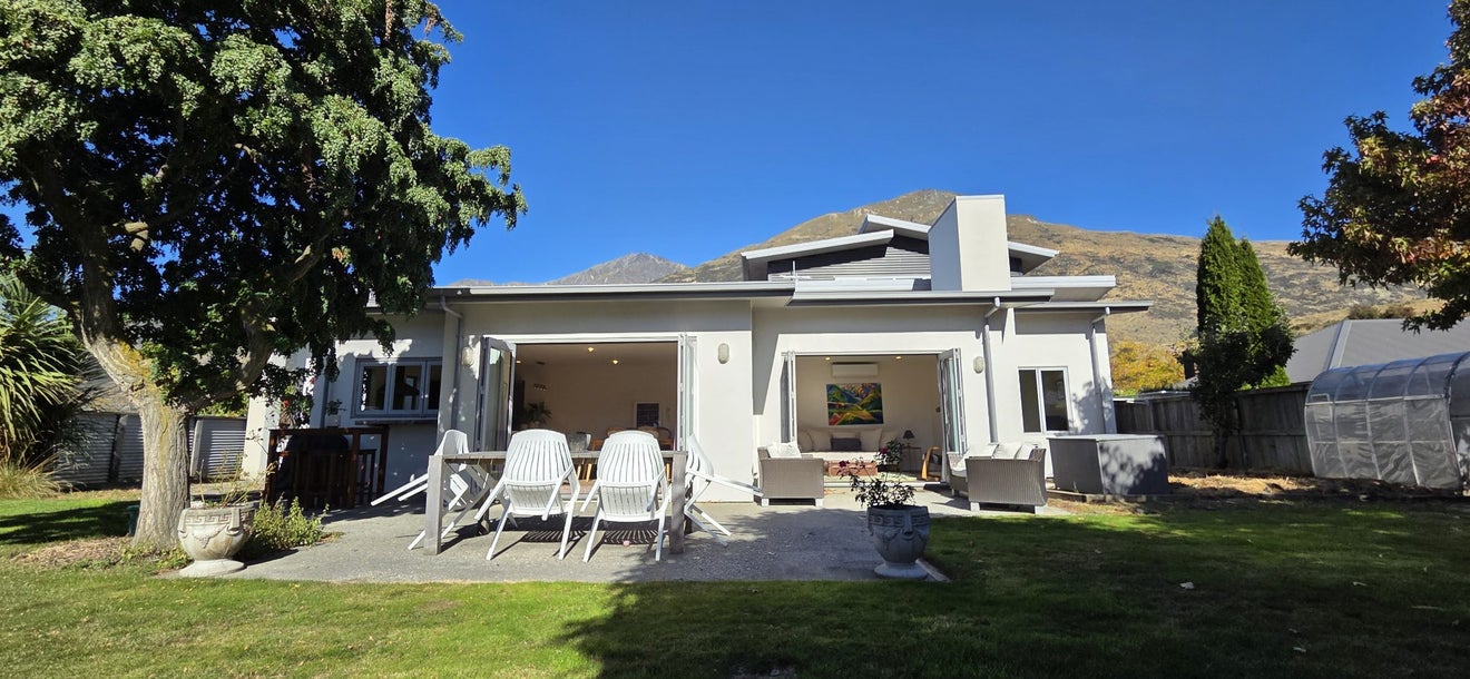 45 Onslow Road, Lake Hayes, Queenstown - Carousel 1