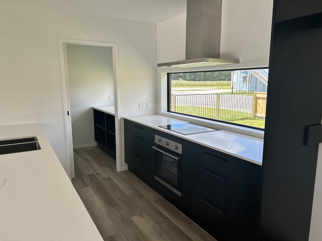 1 Kakariki Crescent, Carterton - Carousel 2