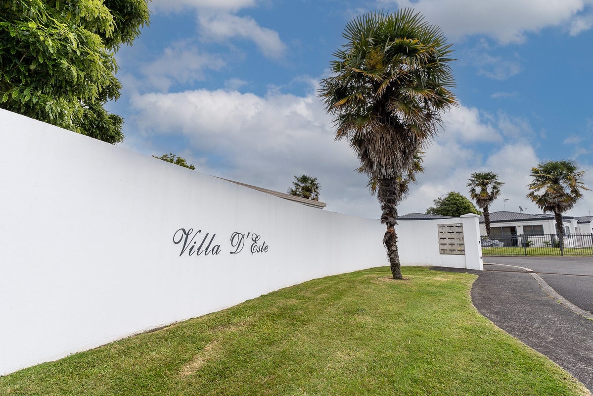 10 Sudbury Court, Rototuna North, Hamilton - Carousel 23