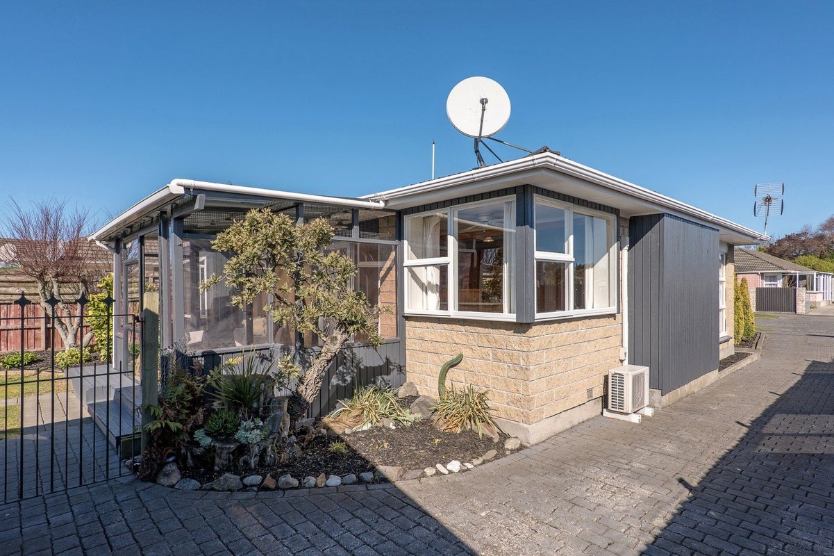 46 Frensham Crescent, Woolston, Christchurch - Carousel 22