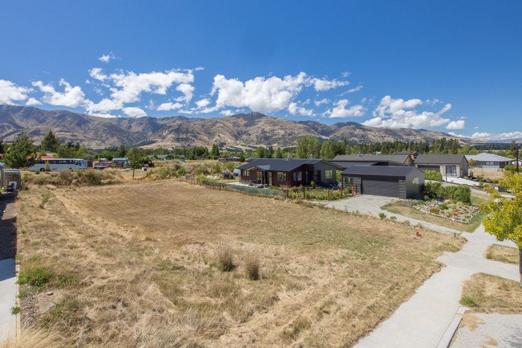 12 Sarges Way, Lake Hawea, Lake Hawea - Carousel 1