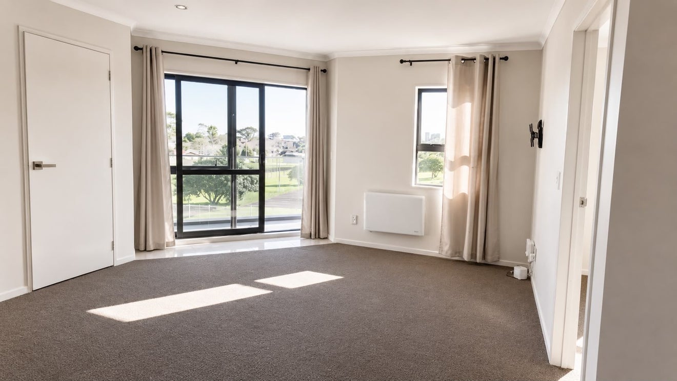 3/7 Wallson Crescent, Wiri, Auckland - Carousel 2