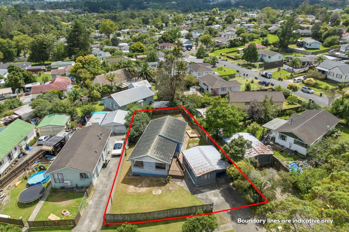 15 Urlich Drive, Ranui, Auckland - Carousel 2