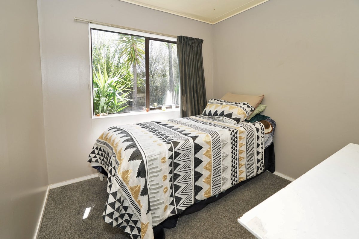 37A Splitt Avenue, Glenview, Hamilton - Carousel 13