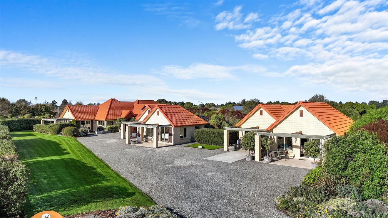 34 Beach Road, ROSS, ROSS - Carousel 1