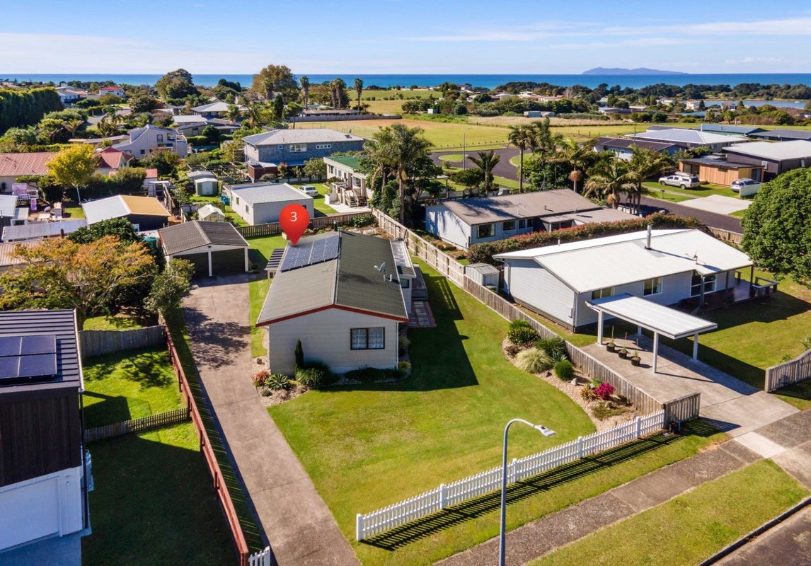 3 Adela Stewart Drive, Athenree, Katikati - Carousel 1