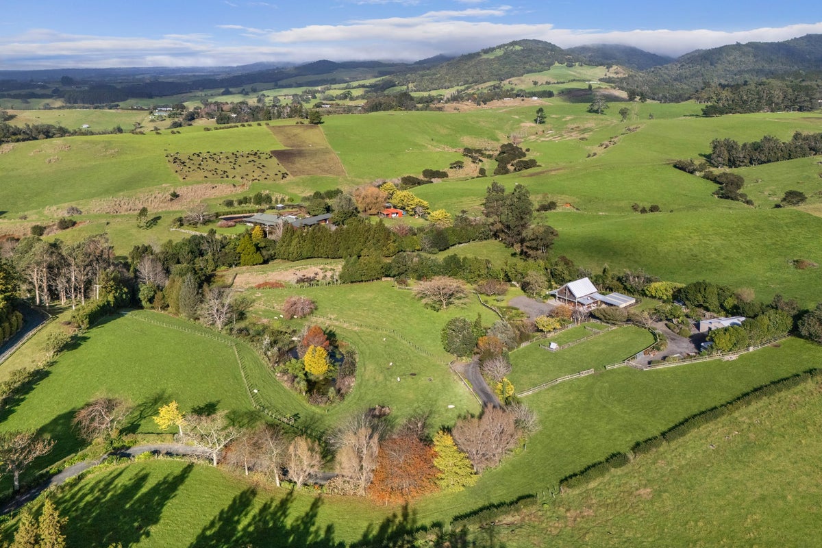 325D REA ROAD, Tahawai, Katikati - Carousel 27
